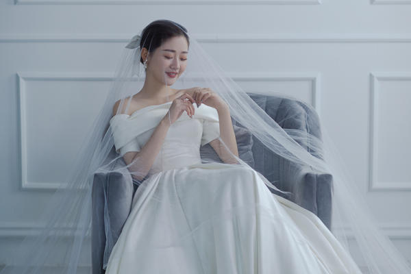 LOVE印象美学馆~简约系白纱
