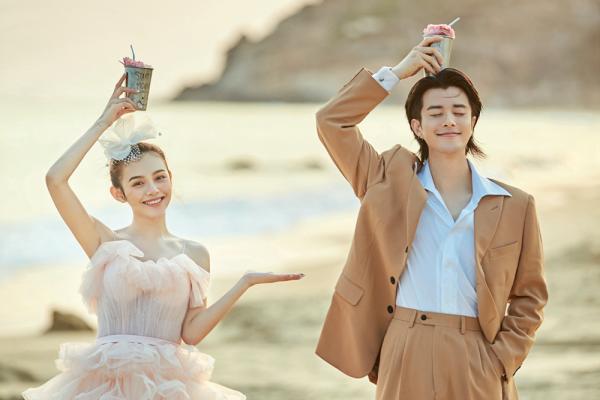心动不已的海边婚纱照
