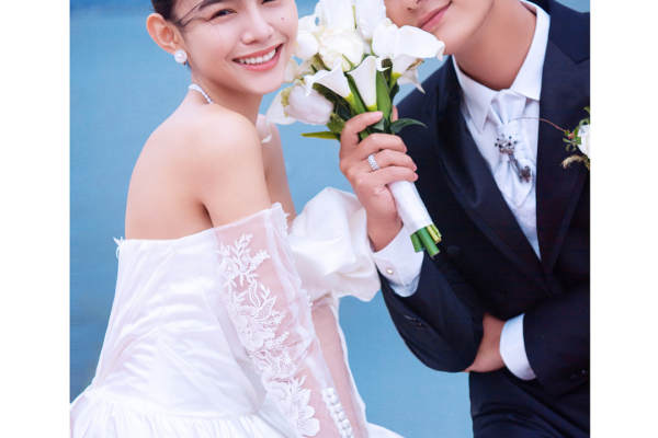 和爱的人来洱海拍纪实婚纱照