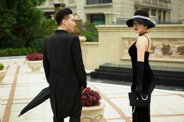 蝴蝶.树摄影2021秋季赫本风主题作品