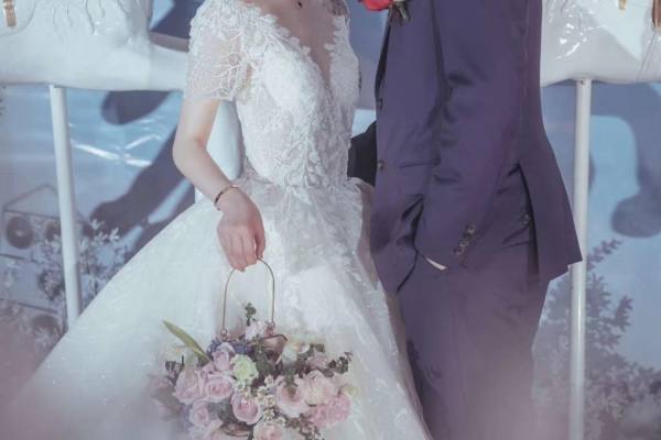 Enjoy wedding童话般的婚礼