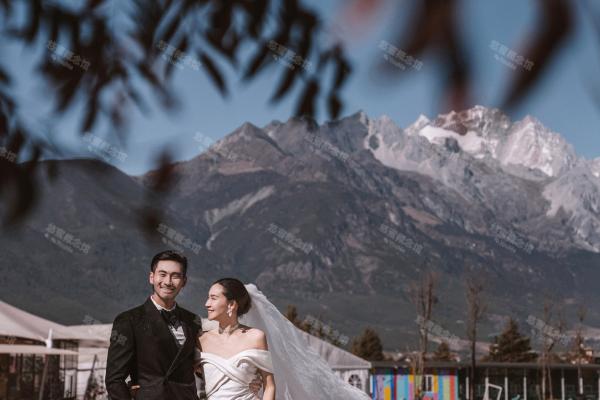 纪实感婚纱照