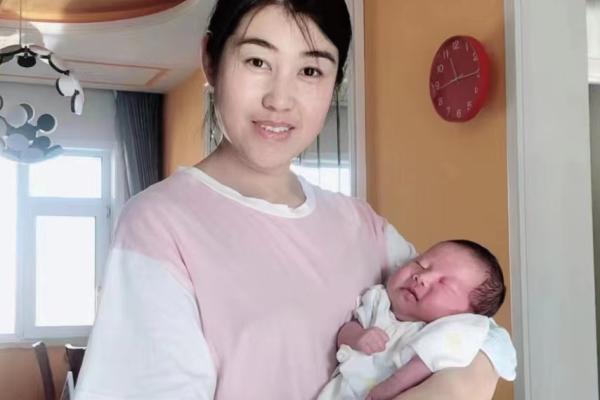 安倍儿金牌月嫂