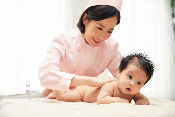 一星月嫂住家陪护26天