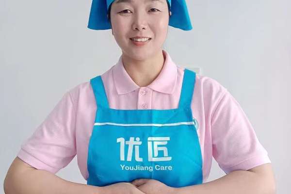 首席月嫂阿姨