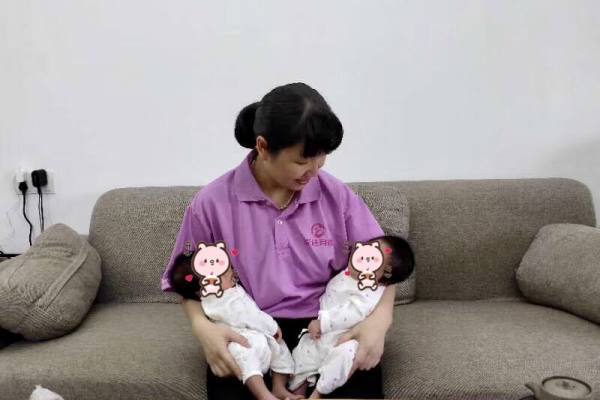 高端级别月嫂宫莉勤