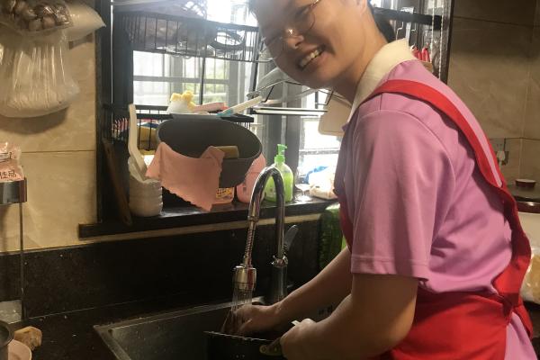 高端级别月嫂温琴林