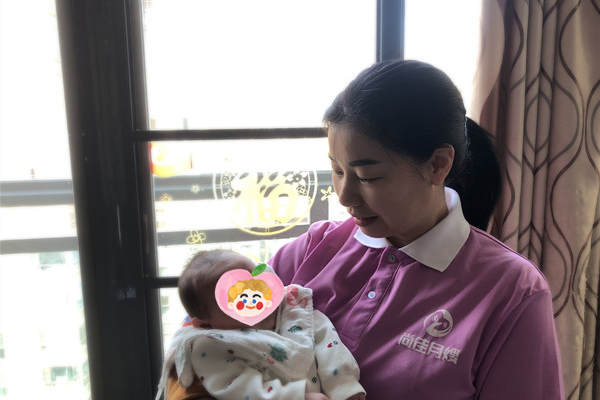 S5级别月嫂邹平平