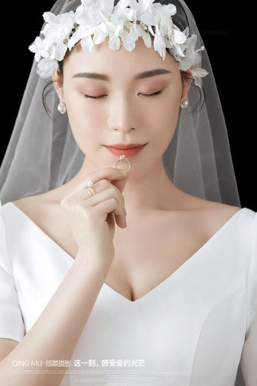 室内婚纱照 简约 高定