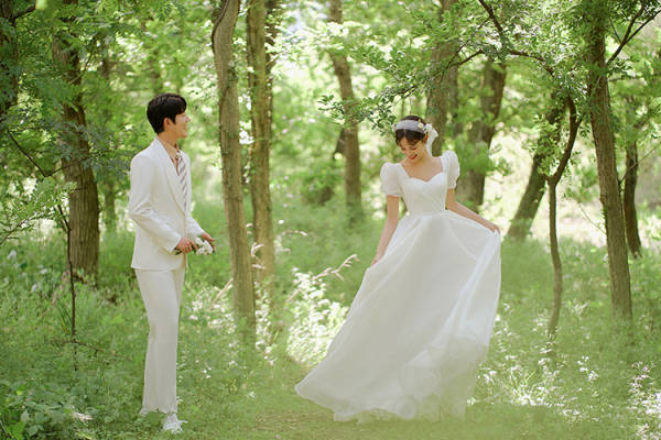 【超值套系】1对1拍摄+礼服升级+婚纱摄影