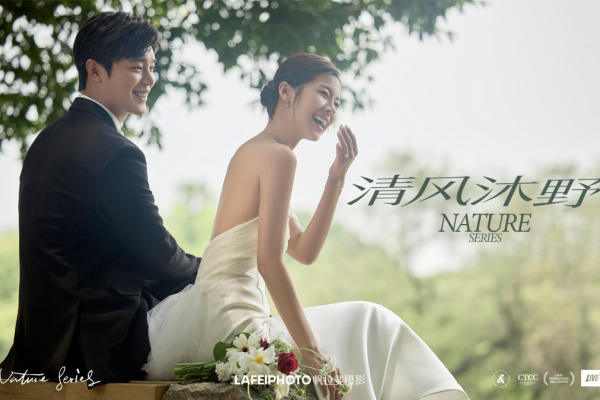 【当季热卖】婚纱照拍一送三+场景任选+包干价