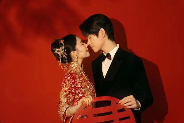 【明星高定】人气推荐/内景婚纱照/婚纱摄影