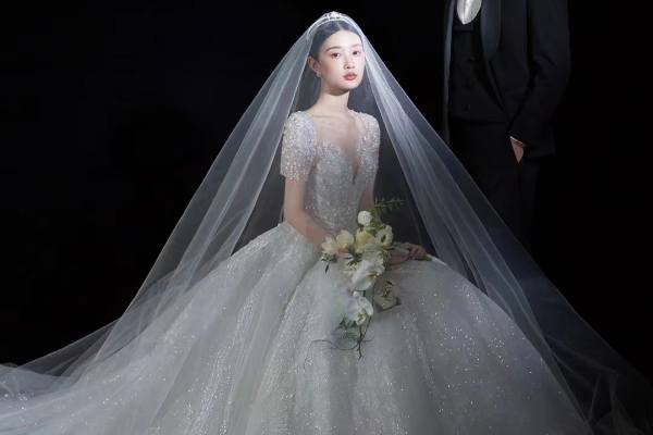 《活动专享》城市轻旅拍婚纱照/婚纱摄影