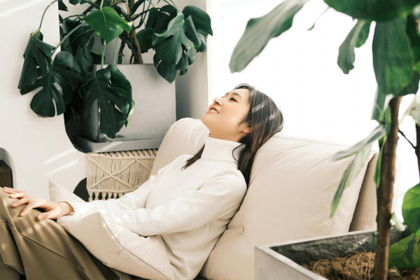 慵懒风居家婚纱照