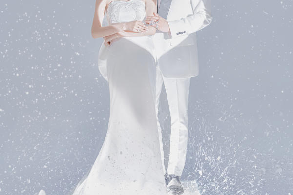 白色婚纱