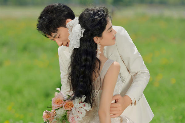 【私人◎定制】全新婚纱照/主题任选/底片全送