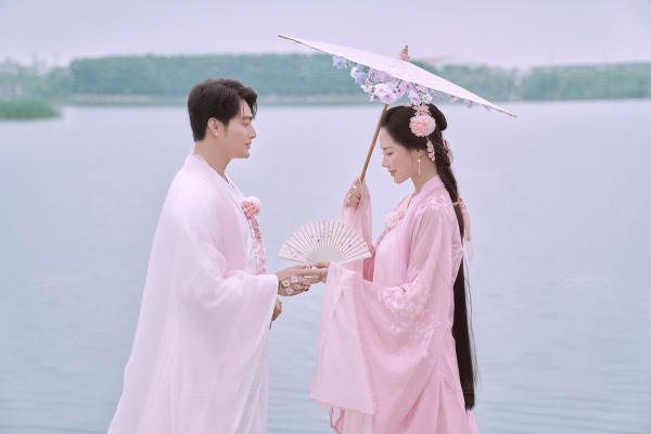 超火汉服婚纱照|中式婚纱照|厦门旅拍婚纱照|影楼