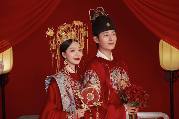 古风仪式感十足的汉服婚纱照 |长辈们夸