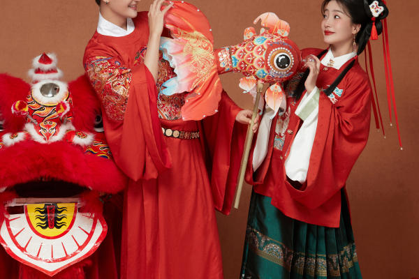 舞狮喜嫁风婚纱照❗