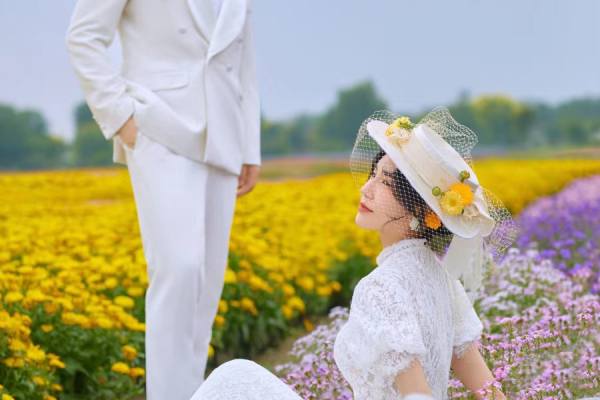 JUJIAO ❤ 复古典雅花海婚纱照