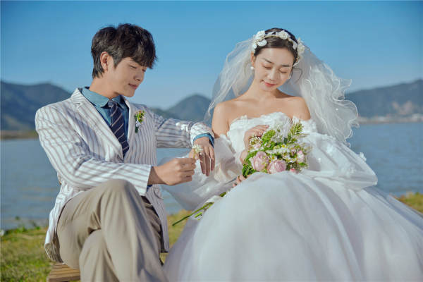【超级口碑】样片团队8999元婚纱照