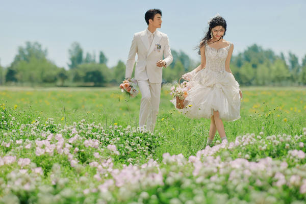 【私人◎定制】全新婚纱照/主题任选/底片全送