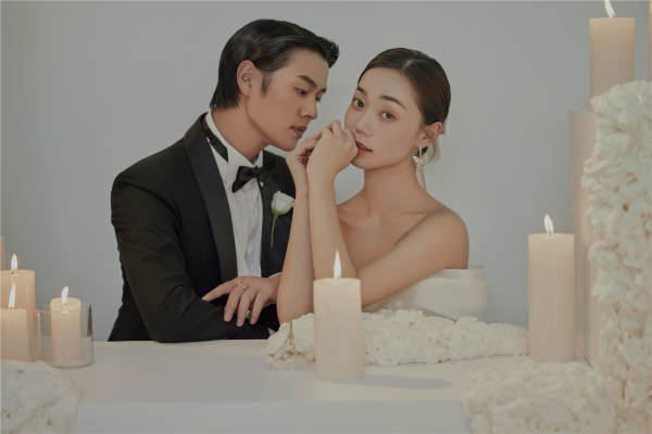 【人气爆款】品质高定6999元婚纱照