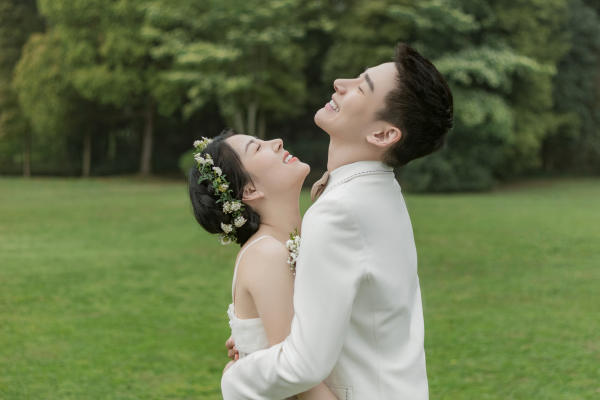 轻氧气婚纱照