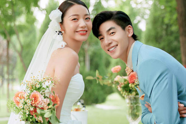 【人气推荐】高性价比婚纱照