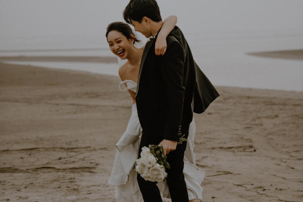 【海边假日】文艺且治愈系列海边纪实婚纱照