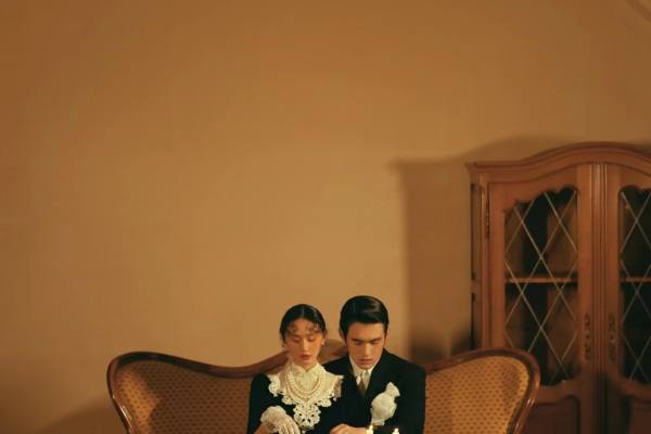 《风格任选  服装不分亲区》婚纱照 一价全包婚纱摄影