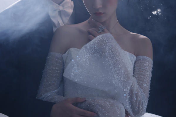轻奢定制高级感婚纱照
