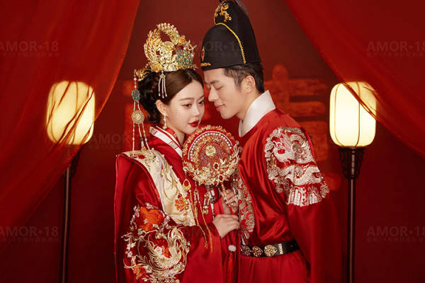 【必拍中式】一价全包、精修42张、婚纱摄影