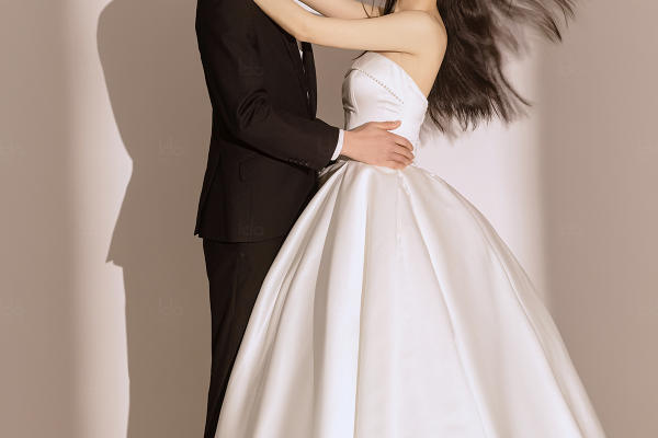 答应我❗❗结婚一定要拍的室内极简婚纱照