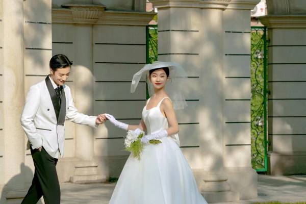 JUJIAO & 欧式建筑风婚纱照