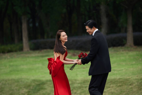 【浪漫纪实】电影质感婚纱照/总监团队+送品牌西服
