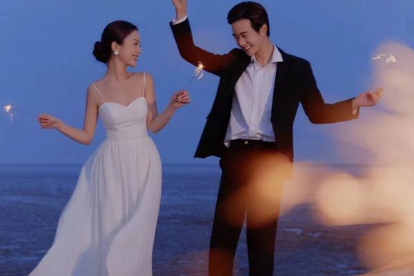 （车费门票全包）婚纱照特惠婚纱摄影