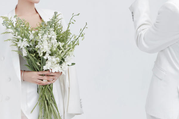 【岸芷汀兰婚纱摄影】活泼有爱的极简婚纱照 戳中少女心的美