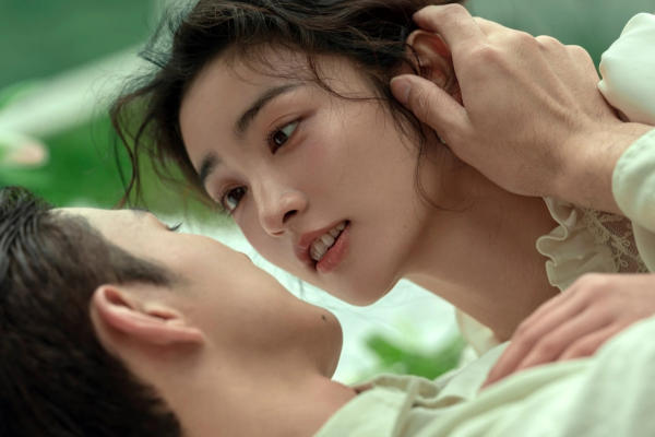 电影感的婚纱照当成电影里面的主角