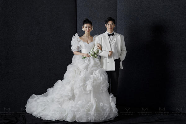【大师掌镜】婚照定制+赠送克拉钻戒+送定制品牌西装