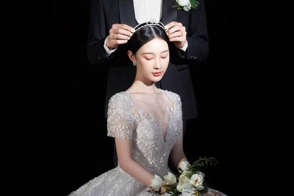 《风格任选  服装不分亲区》婚纱照 一价全包婚纱摄影