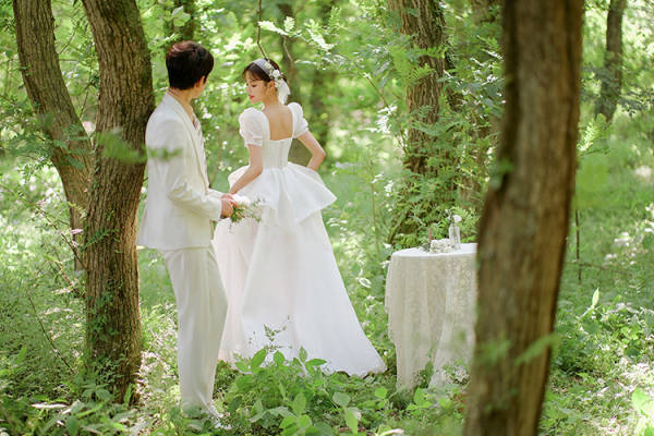 【超值套系】1对1拍摄+礼服升级+婚纱摄影