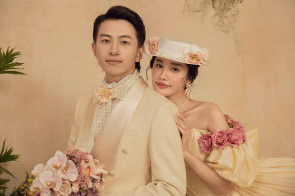青岛薇爱婚纱摄影+高级轻法式婚纱照