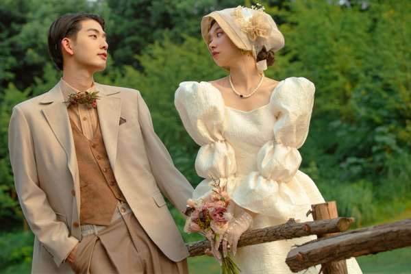 【爆款推荐】油画复古丨高端定制婚纱照
