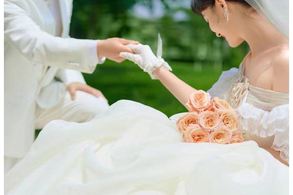 JUJIAO & 高级草坪森系婚纱照