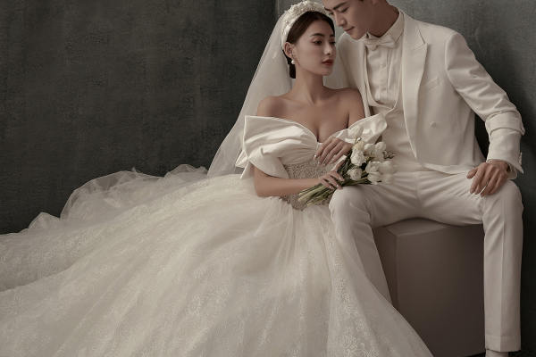 临沂婚纱照✨一眼就心动的光影婚纱照💕