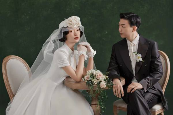 《风格任选  服装不分亲区》婚纱照 一价全包婚纱摄影