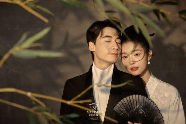 【麦田丨尊享系列】研发团队，每周限制拍1对婚纱照