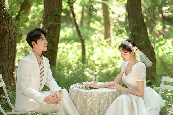 【超值套系】1对1拍摄+礼服升级+婚纱摄影