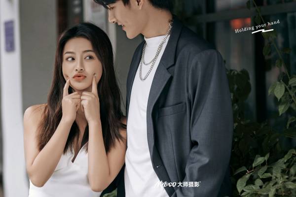 大师摄影｜街拍系列《爱情邂逅》